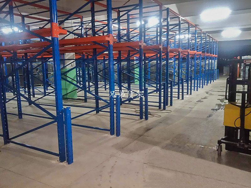 重型貨架之貫通式貨架適合哪些倉庫呢？