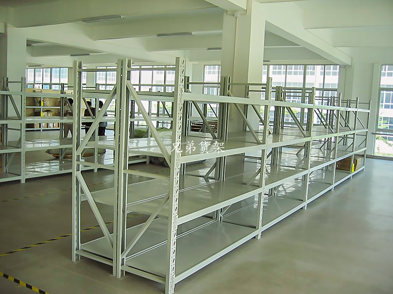 輕型、中型貨架因?yàn)檫@些特點(diǎn)才暢銷